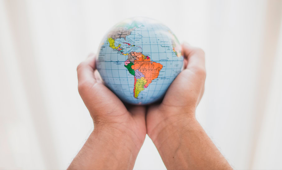 La imagen representa como los emprendedores extranjeros pueden crear su empresa